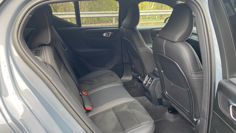 Volvo Xc40 170kW Recharge Plus 69kWh 5dr Auto Electric Estate